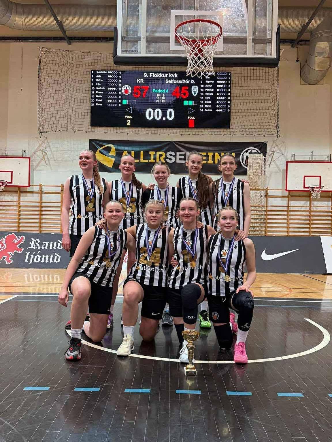 KR meistari í 9. flokki stúlkna í 2. deild